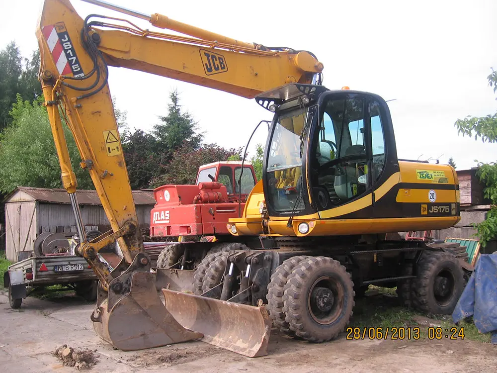 Koparka Kolowa JCB JS175 Zdjecie 1
